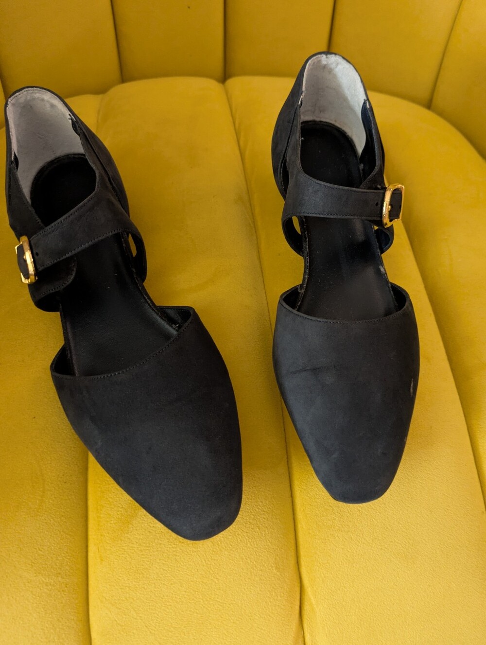 Suede Navy Women's Clipped Toe Mary Jane Flats 7M